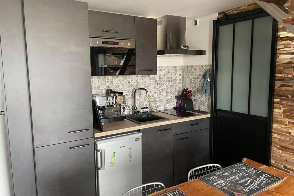Superbe Appartement Renove Avec Acces Direct Plage Бретиньоль-сюр-Мер Экстерьер фото