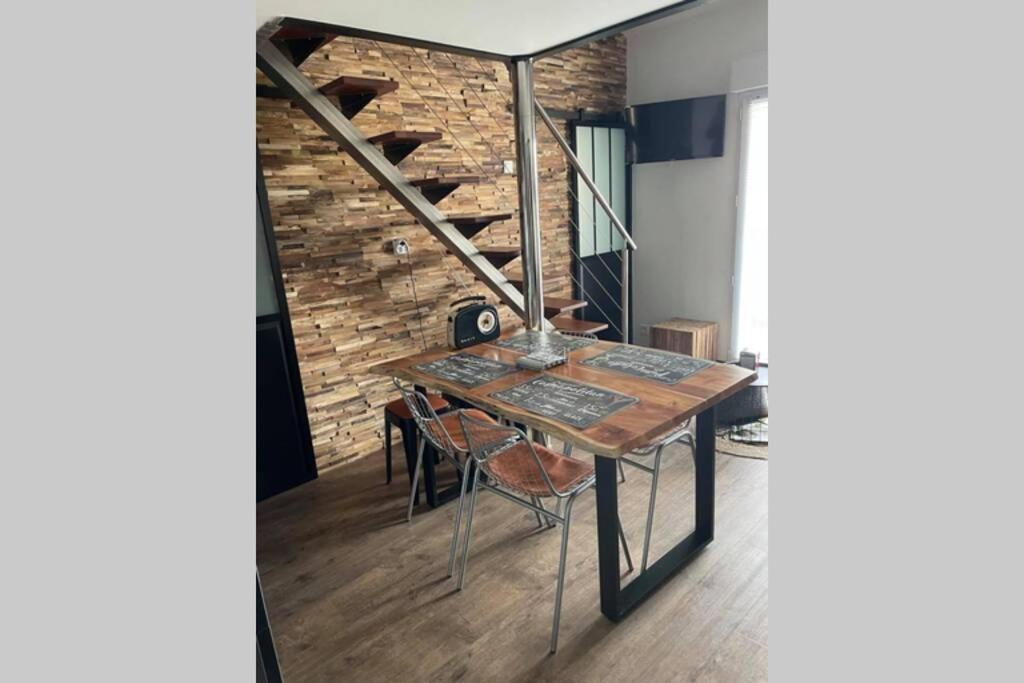 Superbe Appartement Renove Avec Acces Direct Plage Бретиньоль-сюр-Мер Экстерьер фото